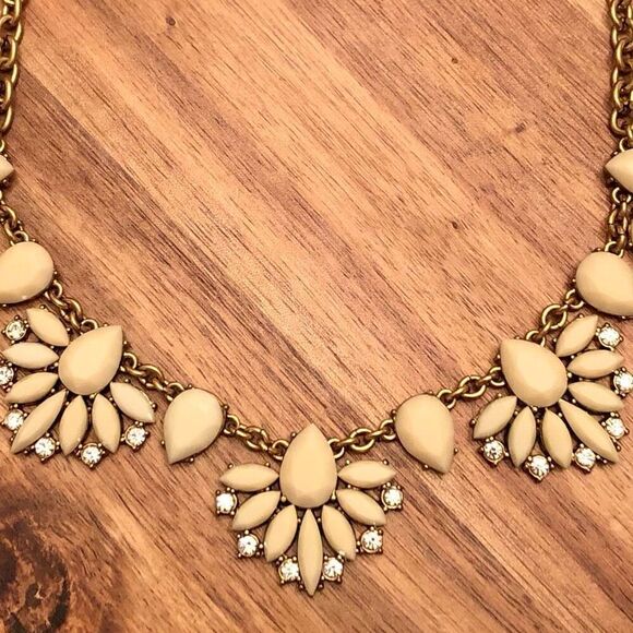 J.Crew | Cream Pendant Statement Necklace | 18” Adjustable - Picture 2 of 3
